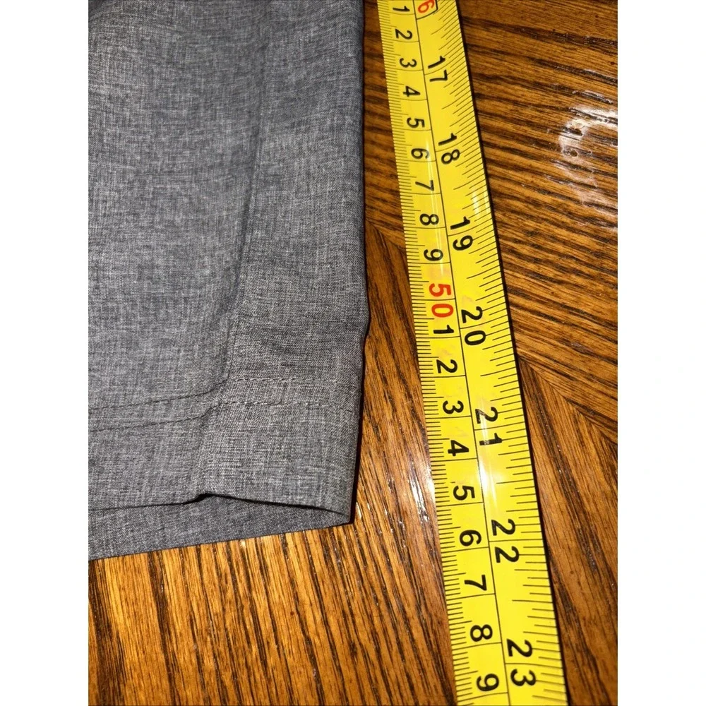 PGA Tour Mens Golf Chino Shorts Gray Lightweight Performance Zip Up Size 38‎